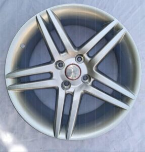 رینگ استانبولی سایز 15 تایوانی مخصوص خودرو های چهار پیچ ایران خوردو