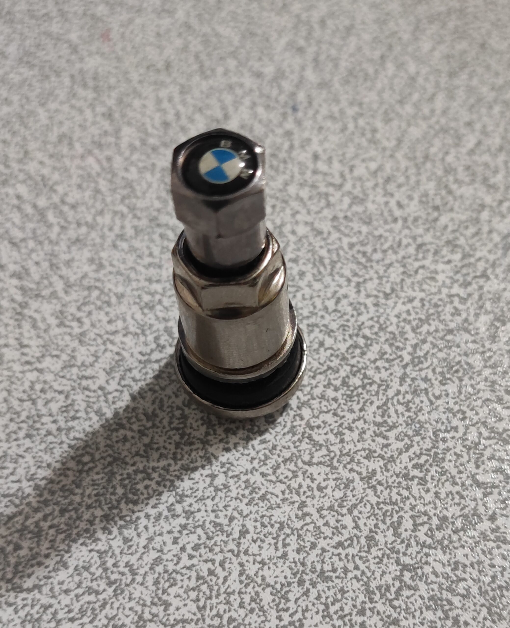 والف لندکروزی آلن خور